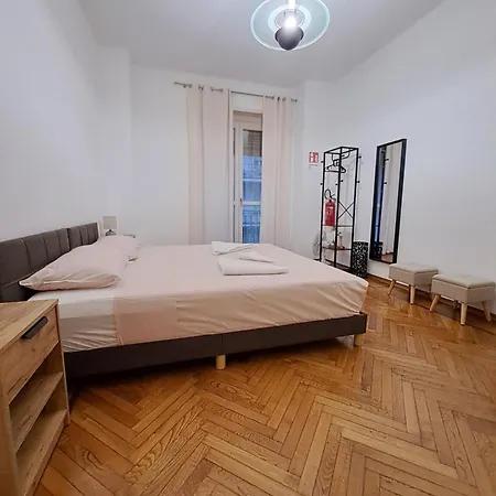 Casa Five Next To Metro *