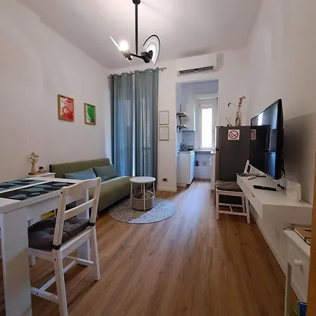아파트 Casa Five Next To Metro