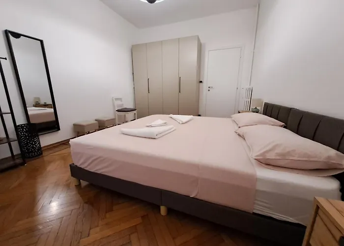 Daire Casa Five Next To Metro *